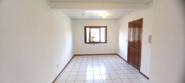 Casa 3 dormitórios no bairro Hípica