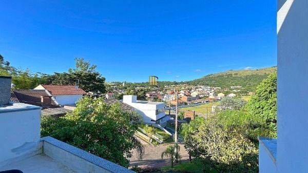 Casa Condominio em Porto Alegre, no bairro Aberta Dos Morros, com 3 dormitório(s), e 3 banheiros, à venda.