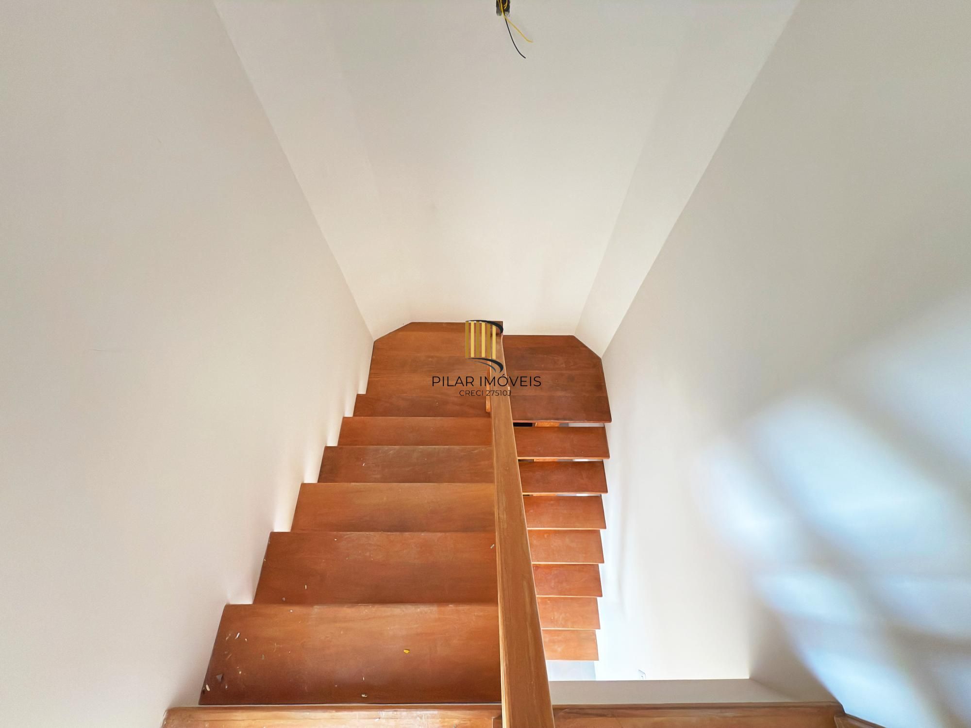 Casa de Condomínio 3 dormitórios no bairro Hípica