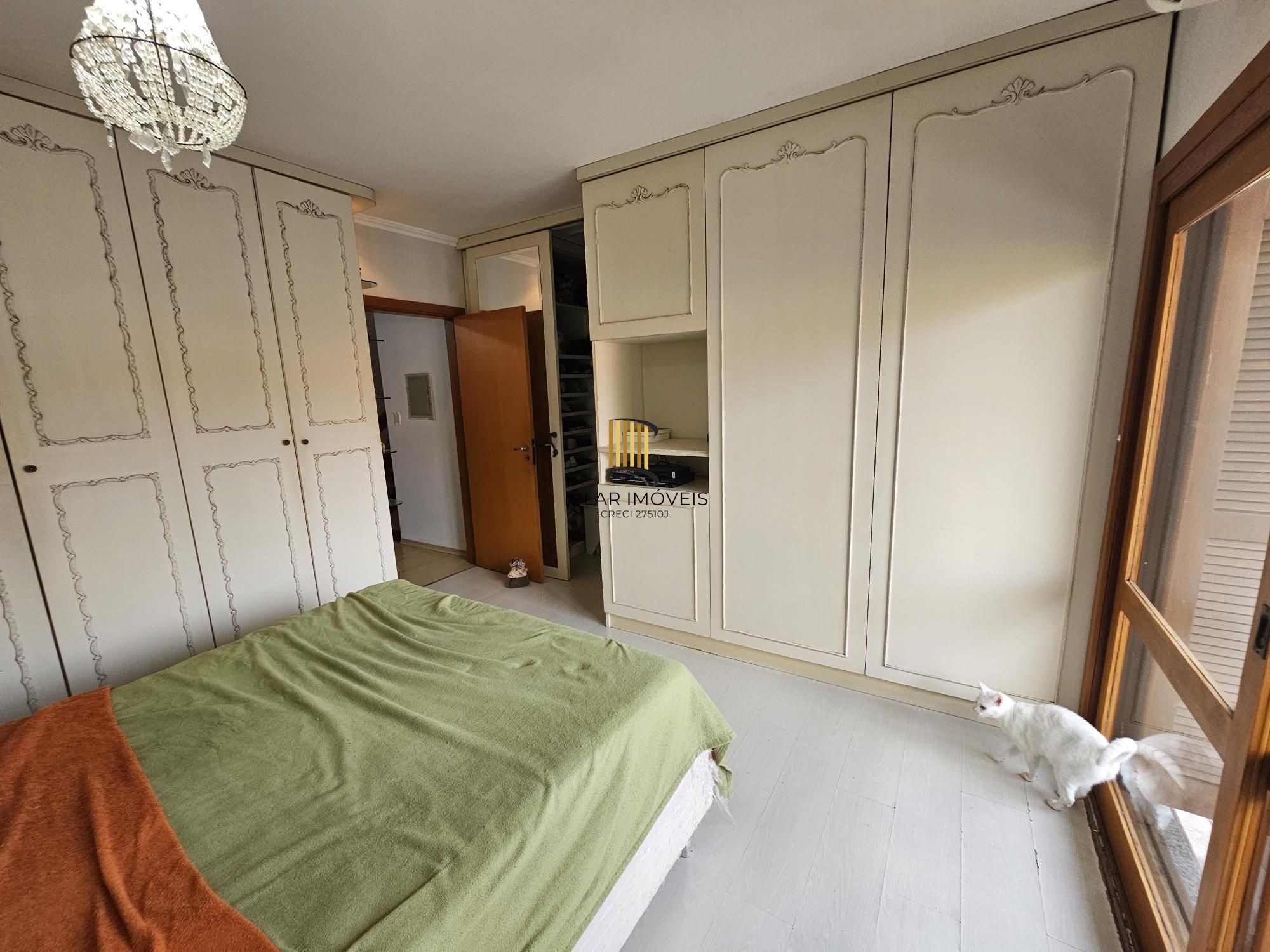 Casa 3 dormitórios + sótão em condomínio Jardim Isabel bairro Ipanema !