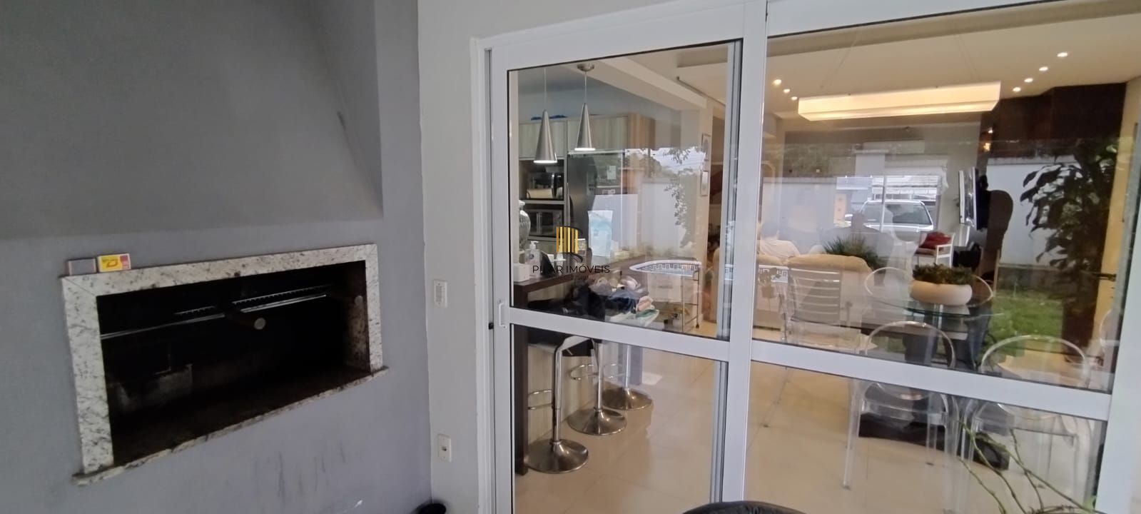 Casa de Condomínio 3 dormitórios no bairro Hípica