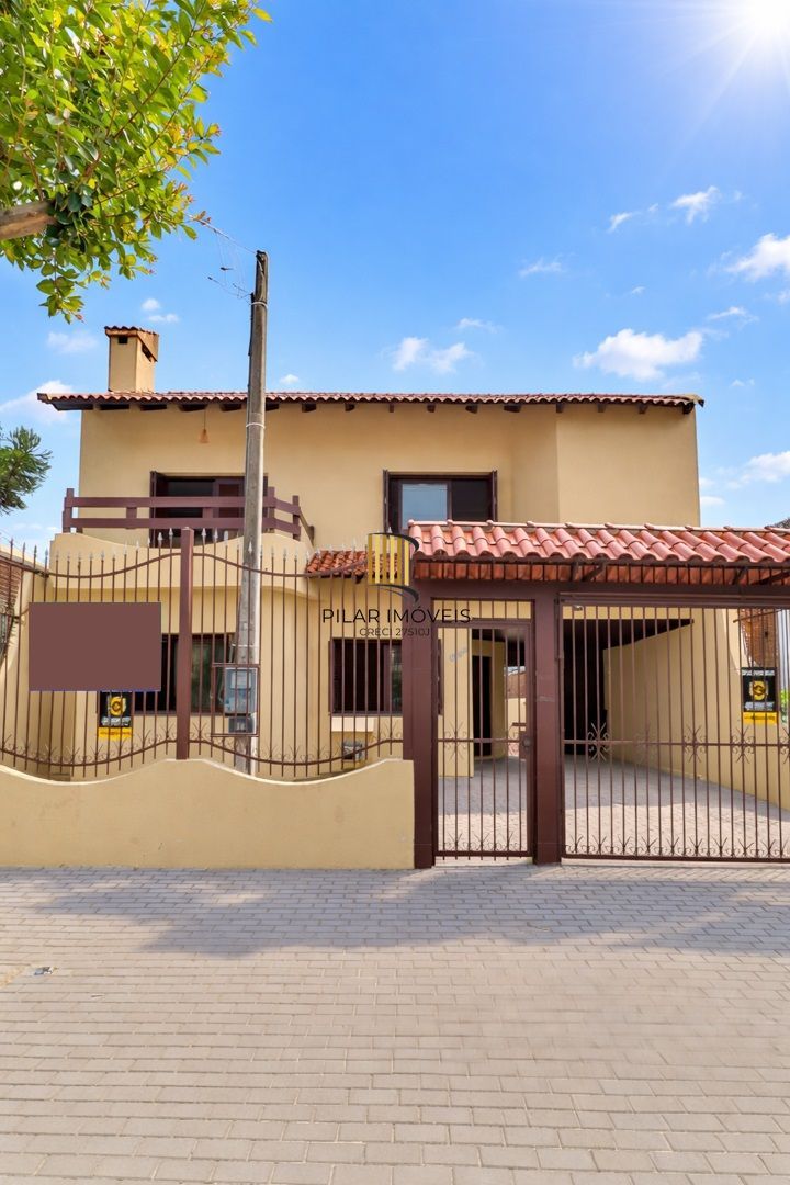 Excelente residência com 4 dormitórios