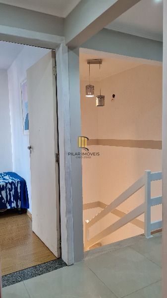 Casa para Venda - 177m², 3 dormitórios, sendo 1 suites, 2 vagas - Hípica