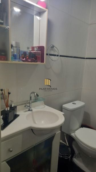 Apartamento em Porto Alegre, no bairro Cristal, com 1 dormitório(s), e 1 banheiros, à venda.