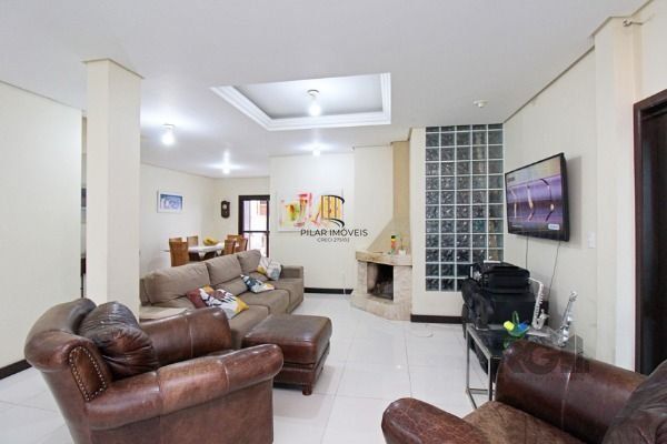 Casa Condominio para Venda - 137m², 3 dormitórios, sendo 1 suites, 3 vagas - Hípica