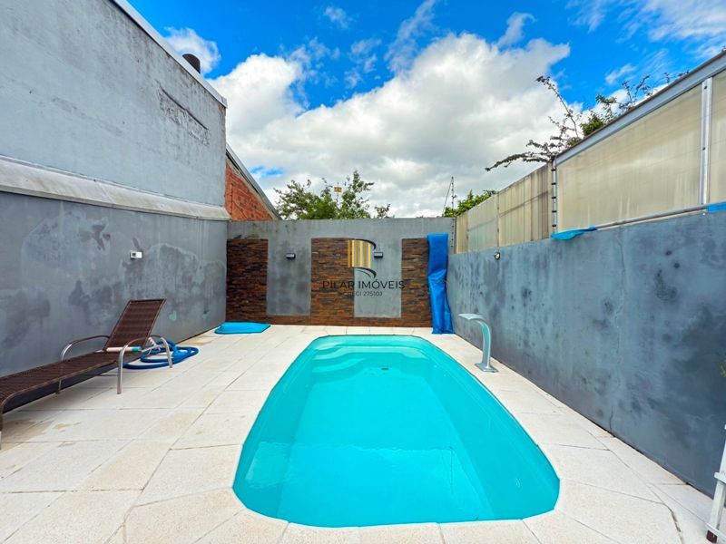 Casa com vista para o Rio e 3 dormitórios