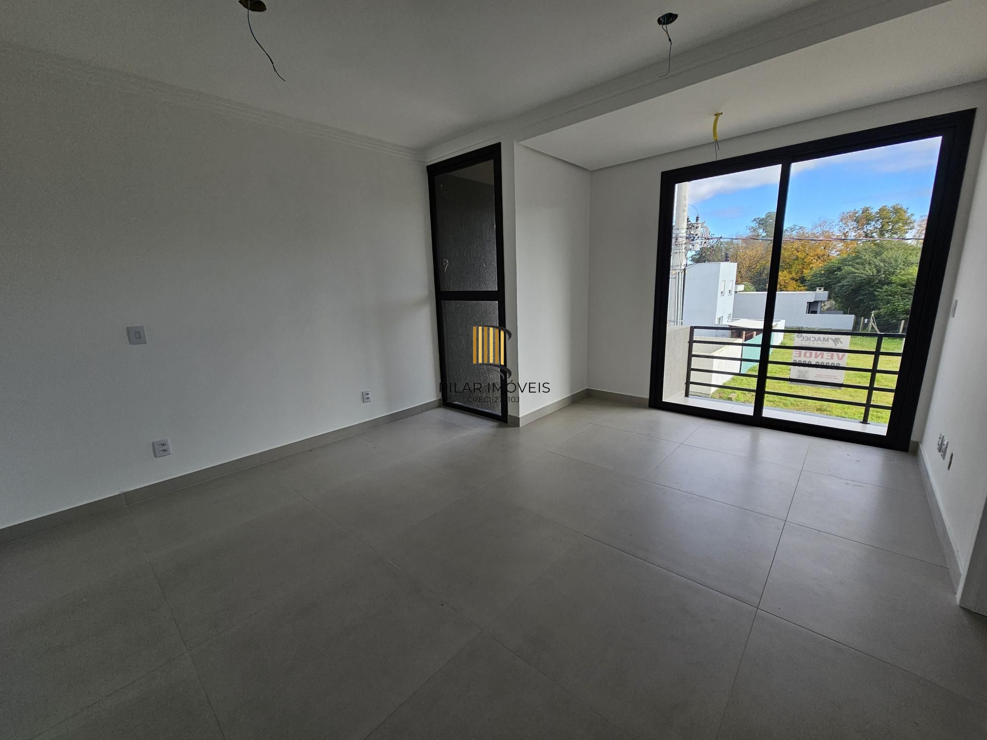 Casa Condominio em Porto Alegre, no bairro Campo Novo, com 3 dormitório(s), e 3 banheiros, à venda.