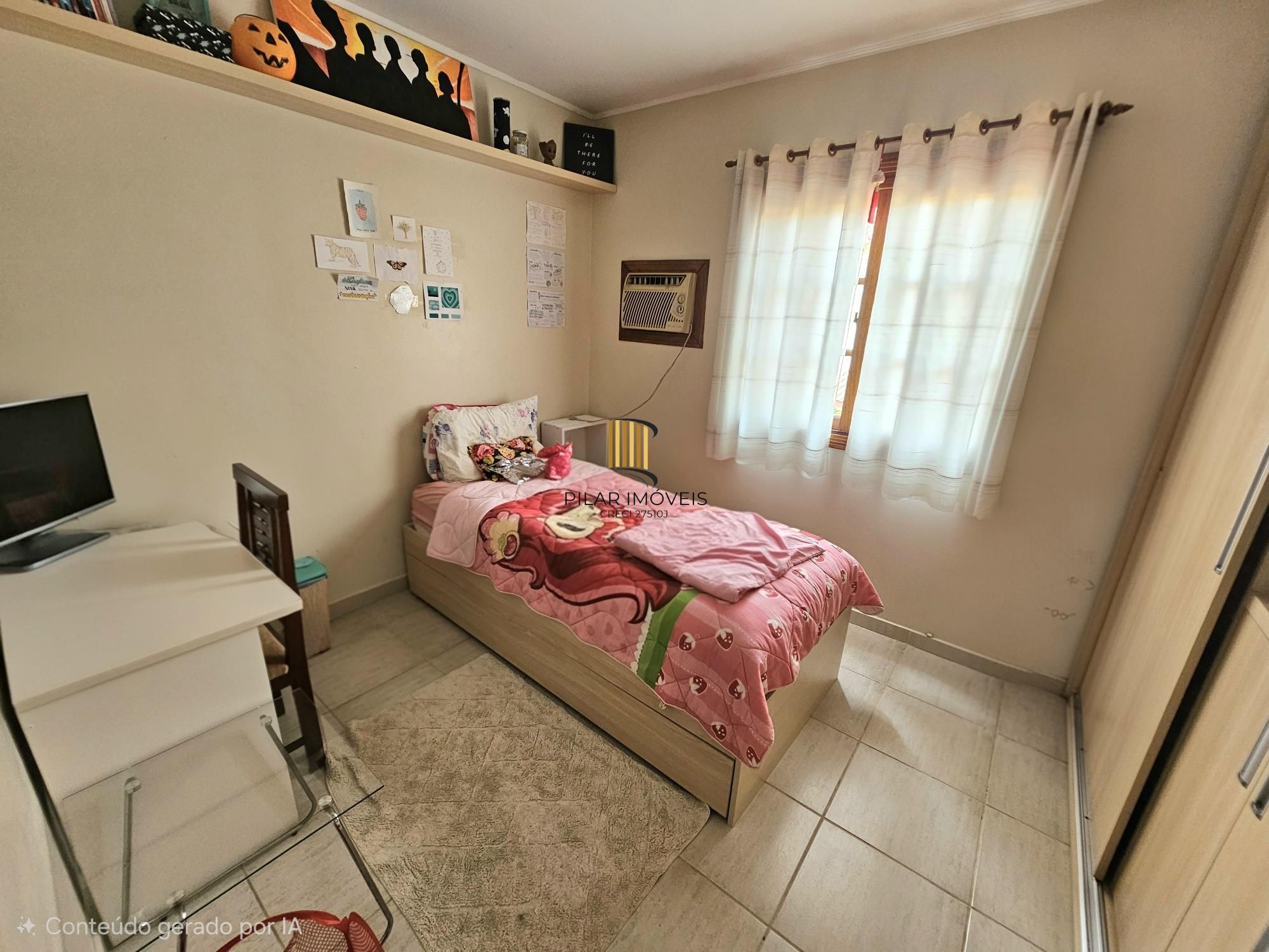 Casa 3 dormitórios em condomínio no bairro Camaquã, a 50 mts da Otto Niemayer.