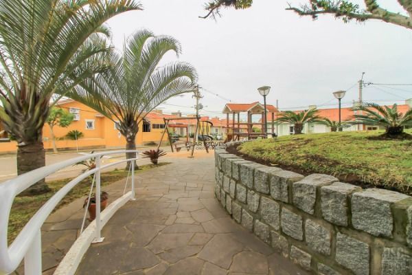 Casa de Condomínio 2 dormitórios no bairro Hípica