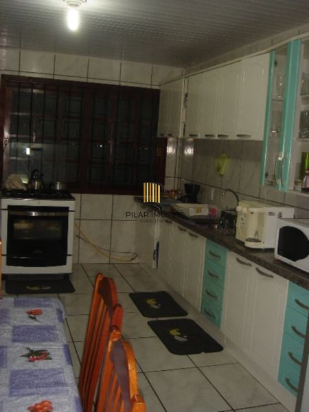 Casa para Venda - 500m², 4 dormitórios, sendo 1 suites, 1 vaga - Imperial Parque