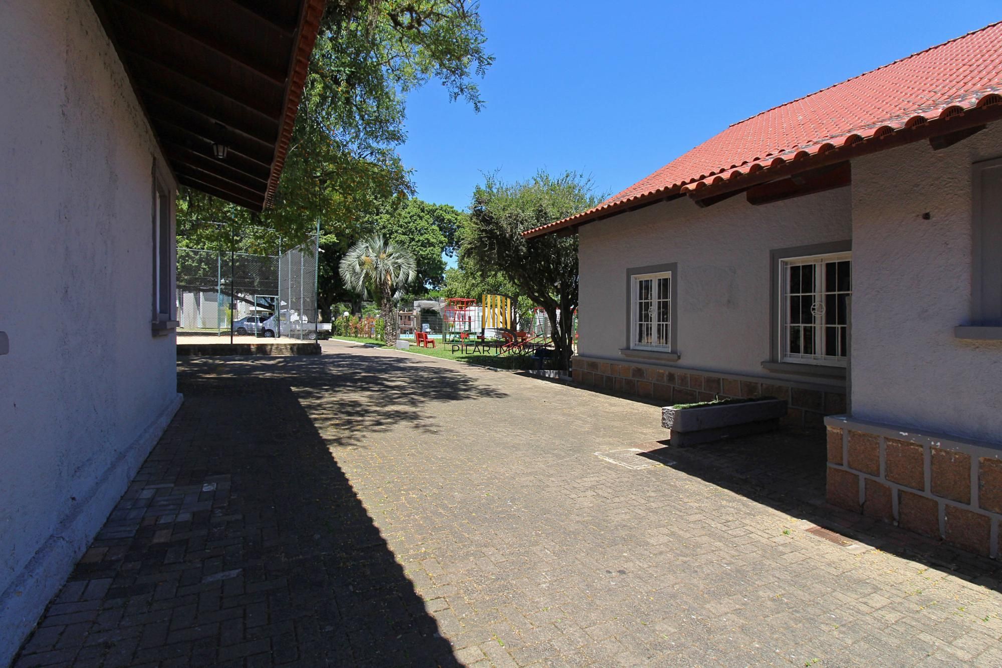 Casa Condominio em Porto Alegre, no bairro Hípica, com 3 dormitório(s), e 3 banheiros, à venda.
