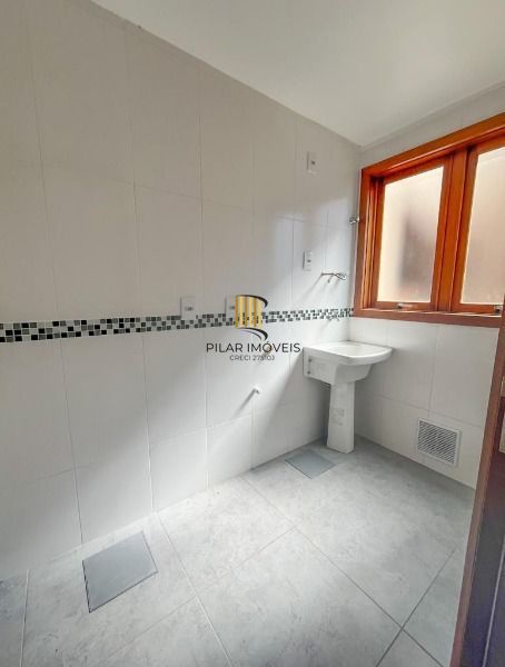Apartamento em Porto Alegre, no bairro Tristeza, com 2 dormitório(s), e 2 banheiros, à venda.