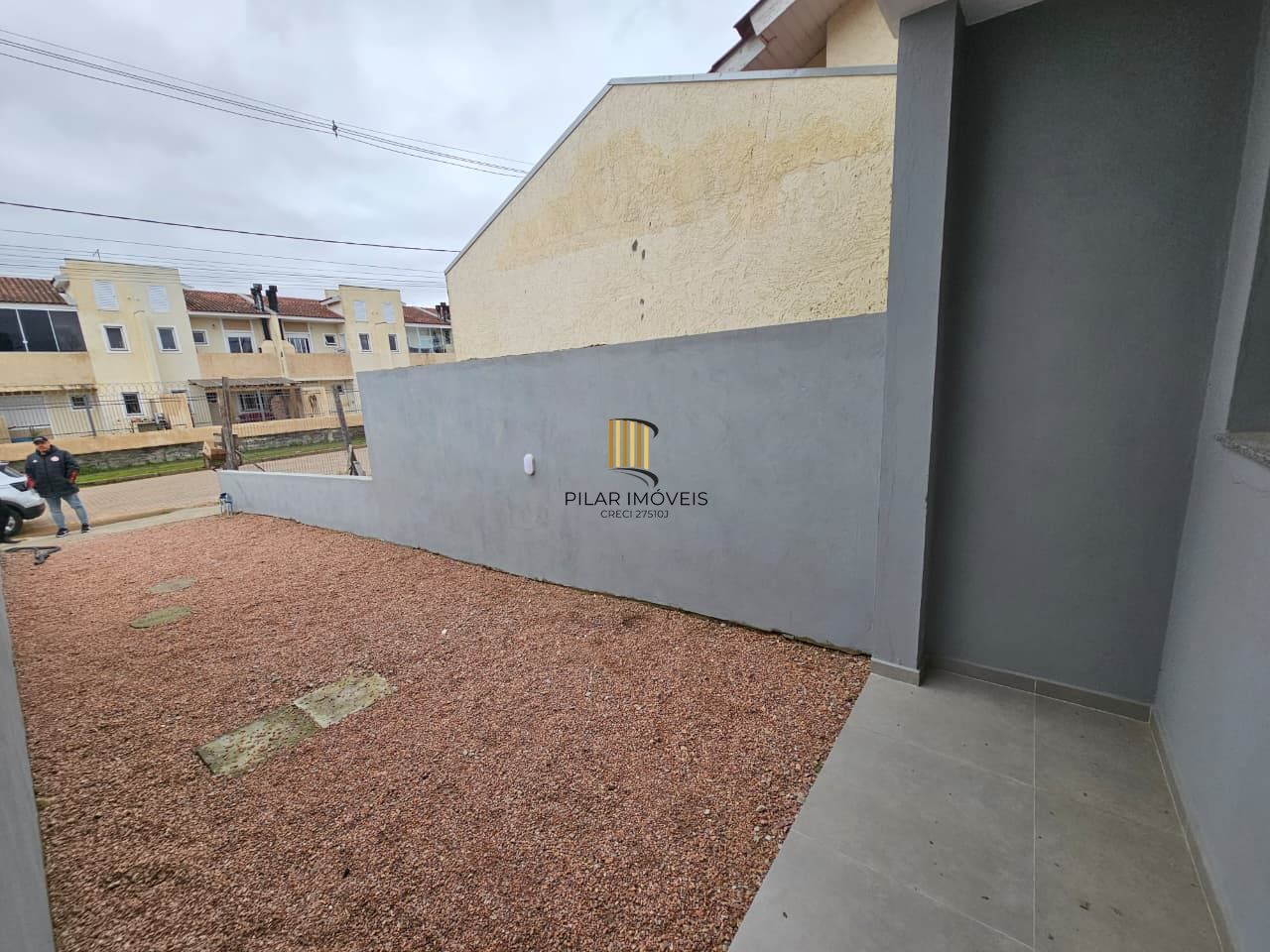 Casa em Porto Alegre, no bairro Restinga, com 2 dormitório(s), e 2 banheiros, à venda.