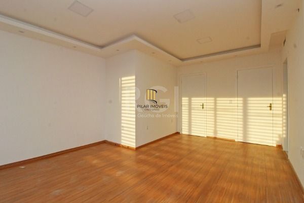 Casa para Venda - 217m², 3 dormitórios, sendo 1 suites, 2 vagas - Hípica