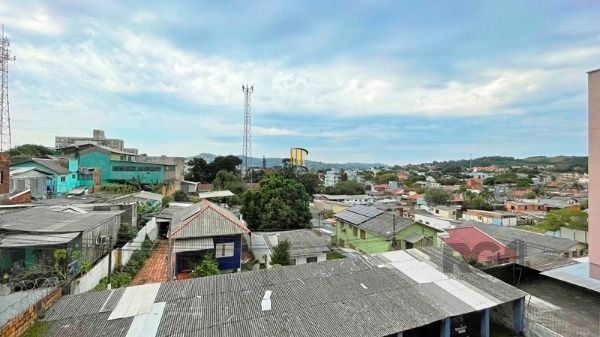 Apartamento em Porto Alegre, no bairro Camaquã, com 1 dormitório(s), e 1 banheiros, à venda.