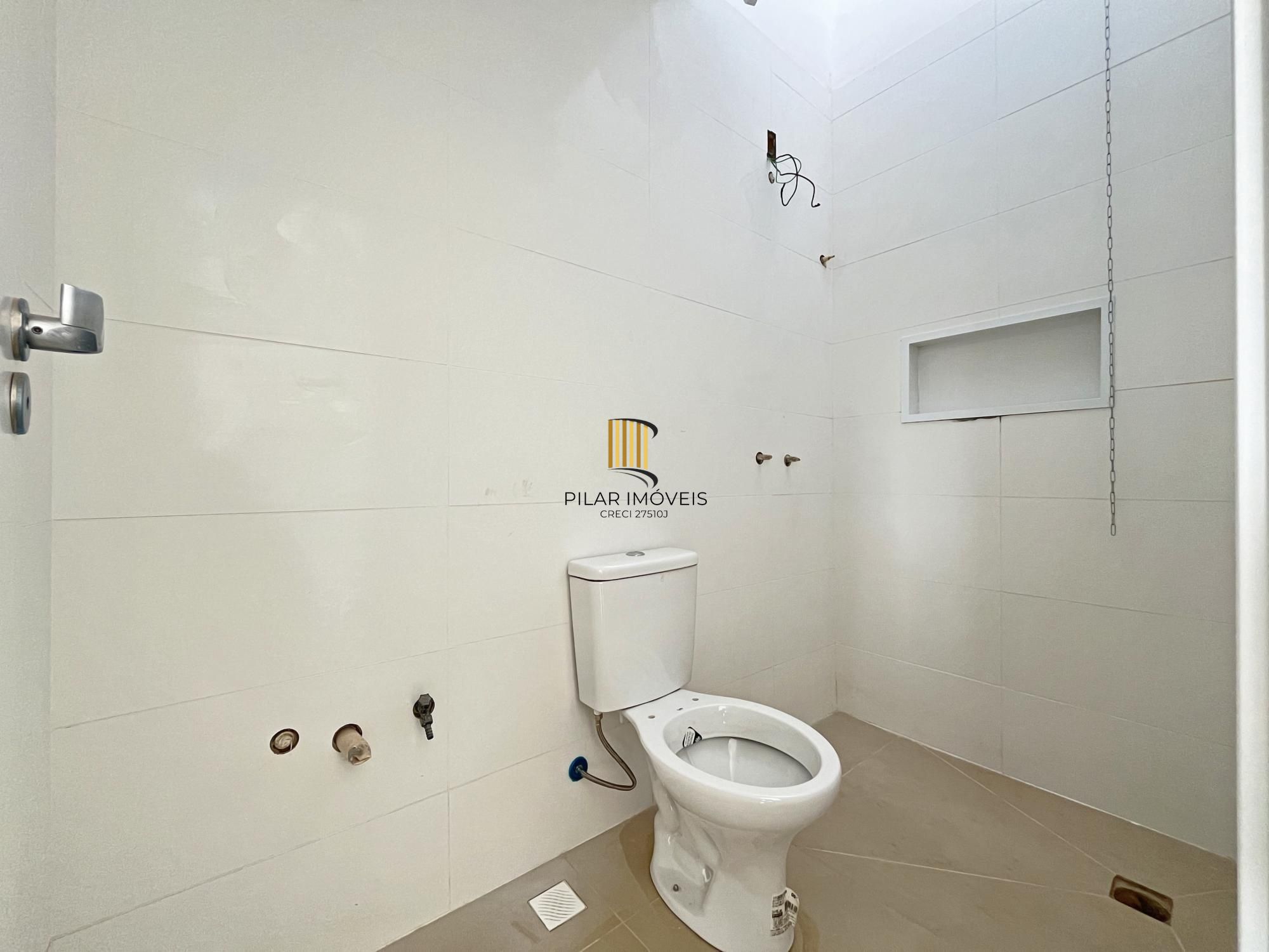 Casa de Condomínio 3 dormitórios no bairro Campo Novo