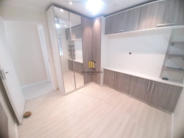 Apartamento em Porto Alegre, no bairro Vila Nova, com 2 dormitório(s), e 2 banheiros, à venda.