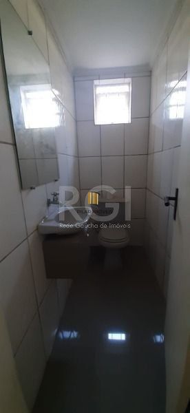 Sobrado para Venda - 246.69m², 3 dormitórios, sendo 1 suites, 2 vagas - Vila Nova