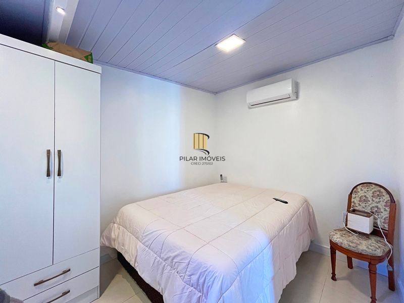 Ótima casa térrea com 4D, piscina e garagem fechada para 2 carros no Jardim Medianeira.