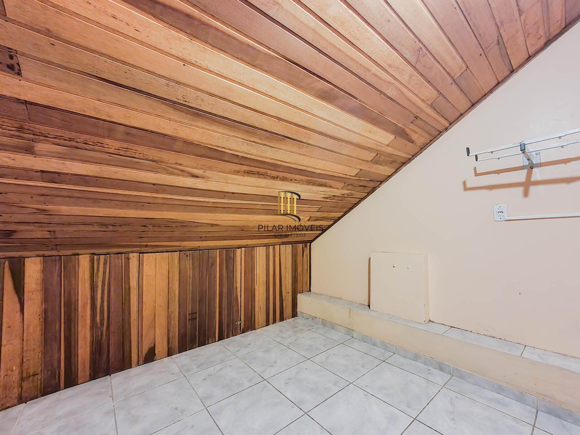 No bairro Serraria, casa em condomínio com 3 dormitórios