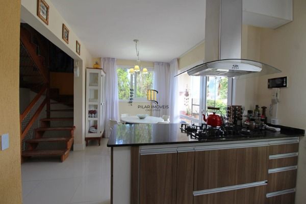 Casa Condominio em Porto Alegre, no bairro Ipanema, com 2 dormitório(s), e 2 banheiros, à venda.