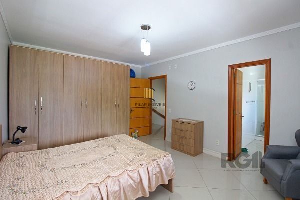 Casa Condominio para Venda - 197m², 3 dormitórios, sendo 1 suites, 2 vagas - Tristeza