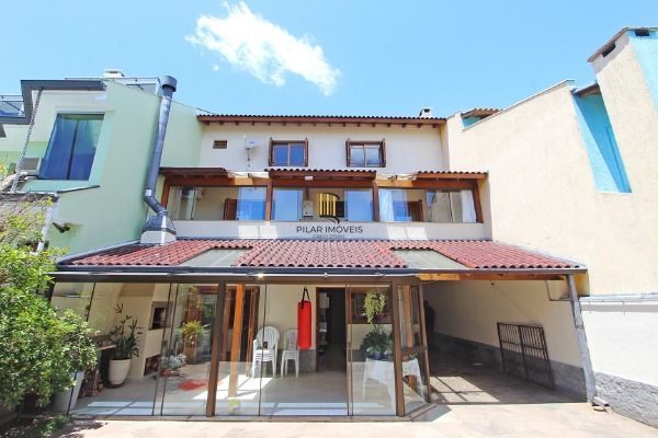Casa para Venda - 360m², 3 dormitórios, sendo 1 suites, 4 vagas - Portal do Guarujá