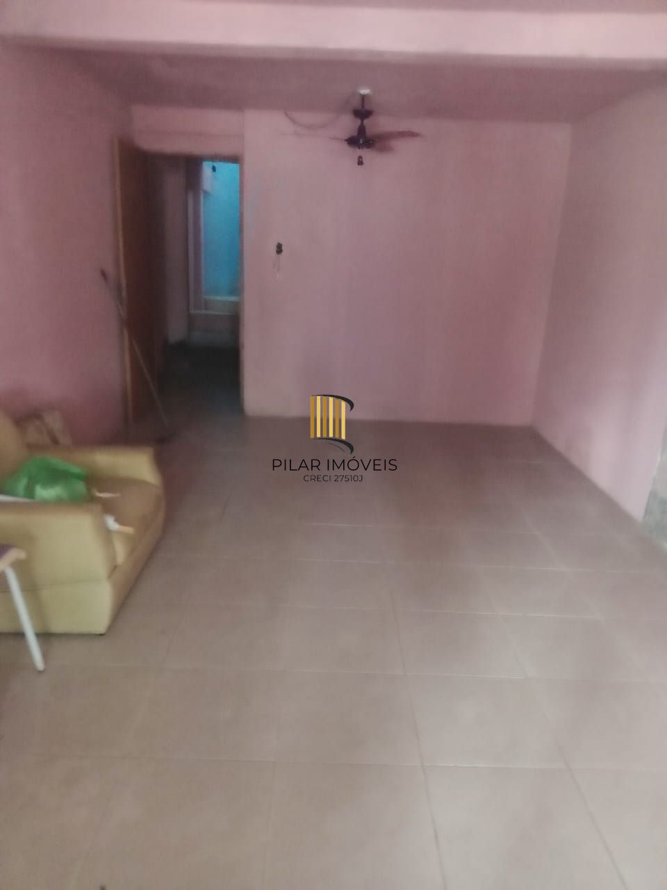 Casa 3 dormitórios no bairro Restinga