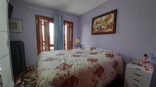Casa para Venda - 73m², 2 dormitórios, 1 vaga - Hípica