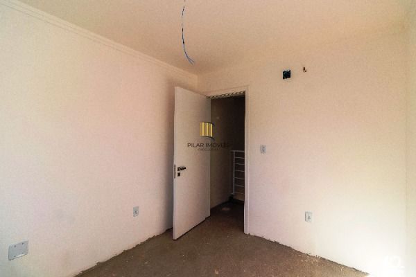 Casa Condominio para Venda - 115m², 2 dormitórios, sendo 1 suites, 2 vagas - Tristeza