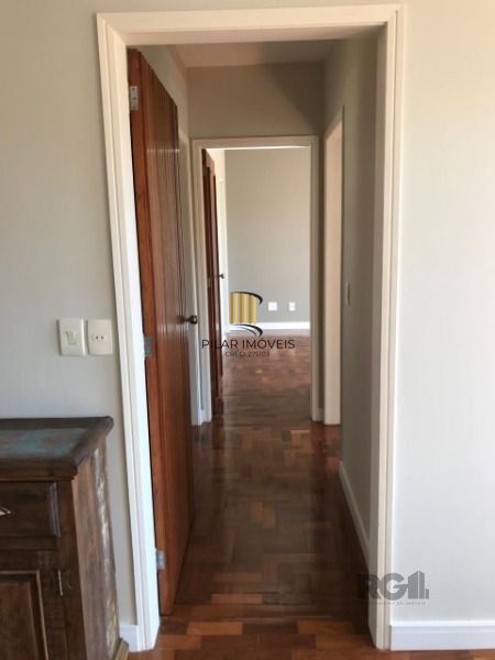 Apartamento em Porto Alegre, no bairro Higienópolis, à venda.