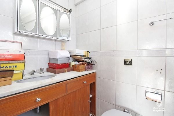 Apartamento para Venda - 102m², 3 dormitórios, sendo 1 suites, 1 vaga - Menino Deus
