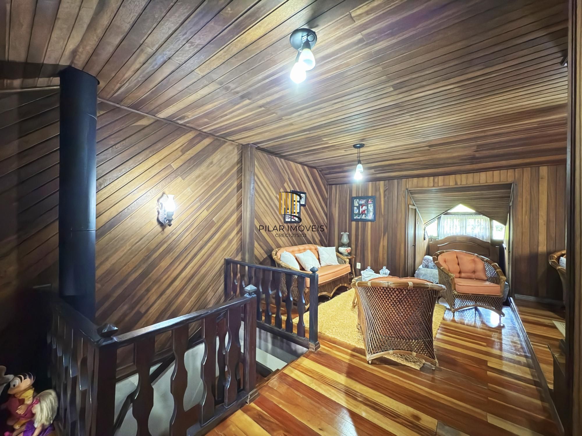 Excelente sobrado com 255 m² de área privativa 3 dormitórios com opção do 4 dormitórios