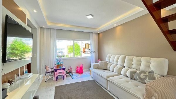 Casa 3 dormitórios no bairro Hípica
