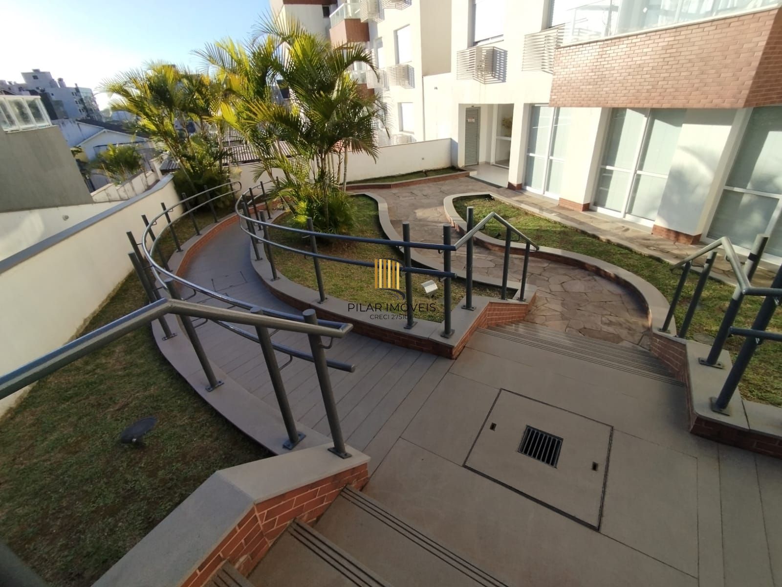 Apartamento, 2 quartos, com 01 suíte, bem localizado, bairro Tristeza.