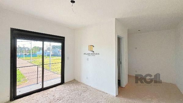 Casa em Porto Alegre, no bairro Hípica, com 3 dormitório(s), e 3 banheiros, à venda.