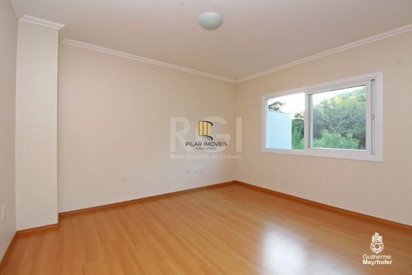 Casa Condominio para Venda - 254.32m², 3 dormitórios, sendo 3 suites, 2 vagas - Pedra Redonda