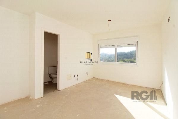 Sobrado para Venda - 100m², 3 dormitórios, sendo 3 suites, 2 vagas - Portal Do Guarujá