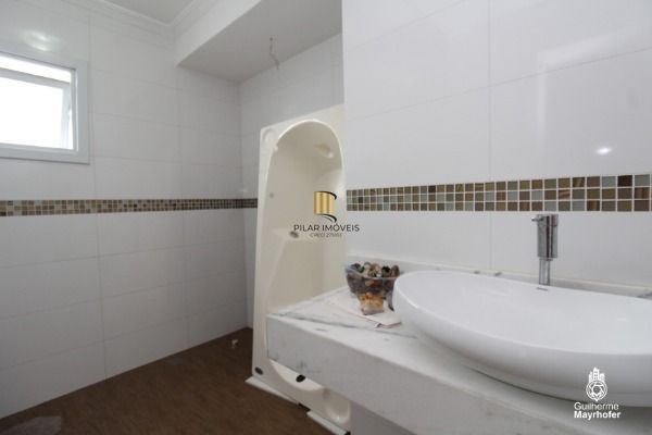Casa Condominio para Venda - 206m², 3 dormitórios, sendo 1 suites, 3 vagas - Lagos De Nova Ipanema