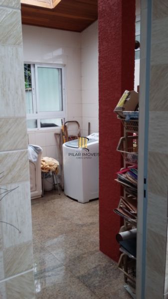 Casa para Venda - 220.83m², 3 dormitórios, 2 vagas - Vila Nova