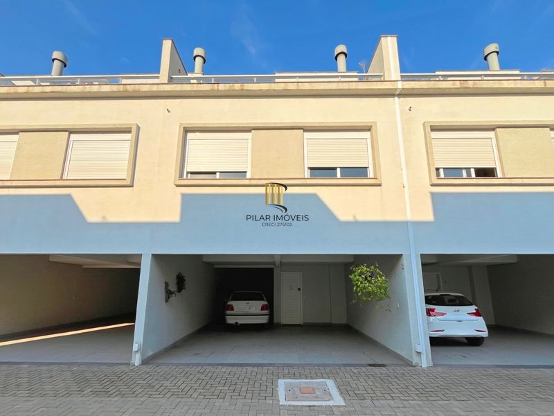 Casa de Condomínio 4 dormitórios no bairro Praia de Belas