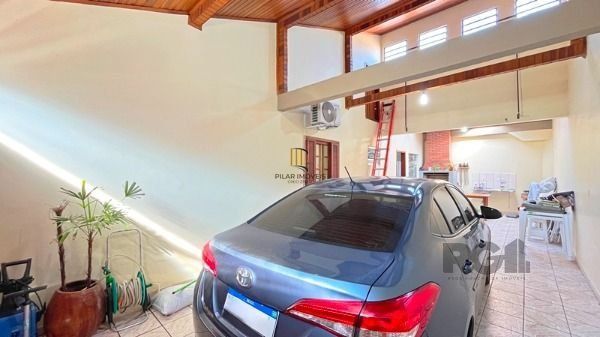 Casa 4 dormitórios no bairro Restinga