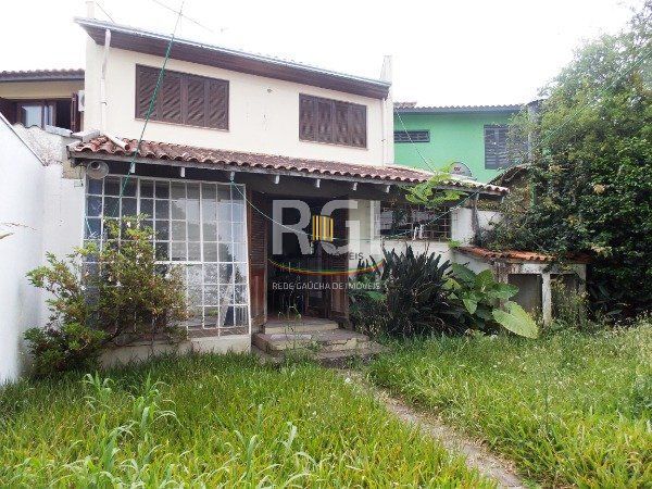 Casa Condominio para Venda - 220m², 3 dormitórios, sendo 1 suites, 4 vagas - Hípica