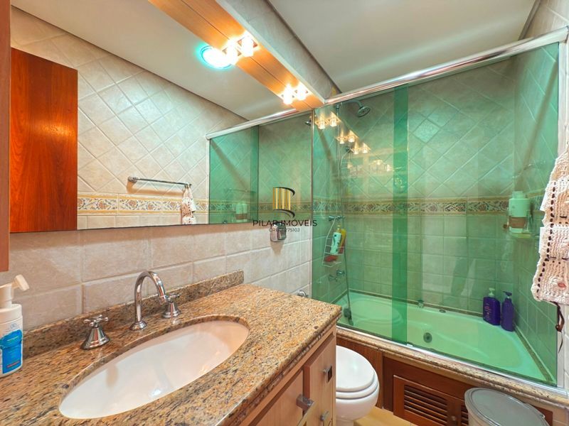 Casa Condominio com 3 dormitórios, sendo 1 suites, 2 vagas - Pedra Redonda