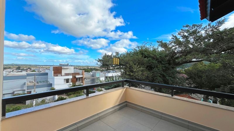 Altos do lago- 455 m² de área privativa, 3 d, 3 vagas , piscina , Linda e ampla casa em condomínio.