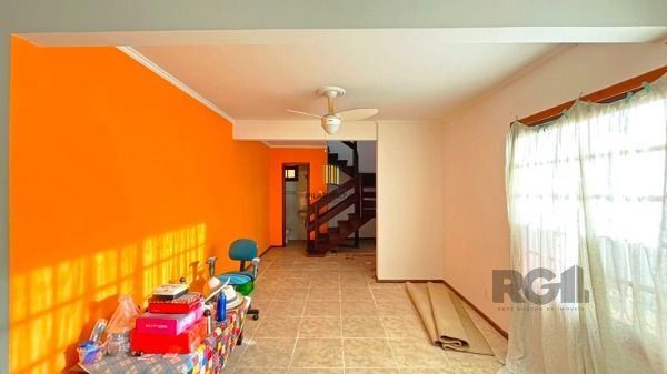 Casa para Venda - 320m², 3 dormitórios, sendo 1 suites, 3 vagas - Altos Do Ipê