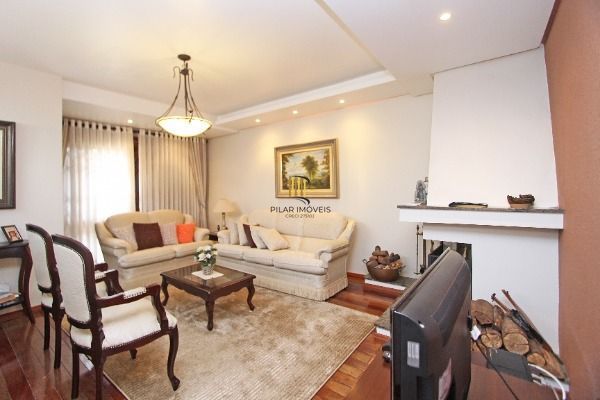 Casa para Venda - 287.96m², 4 dormitórios, sendo 1 suites, 4 vagas - Imperial Parque