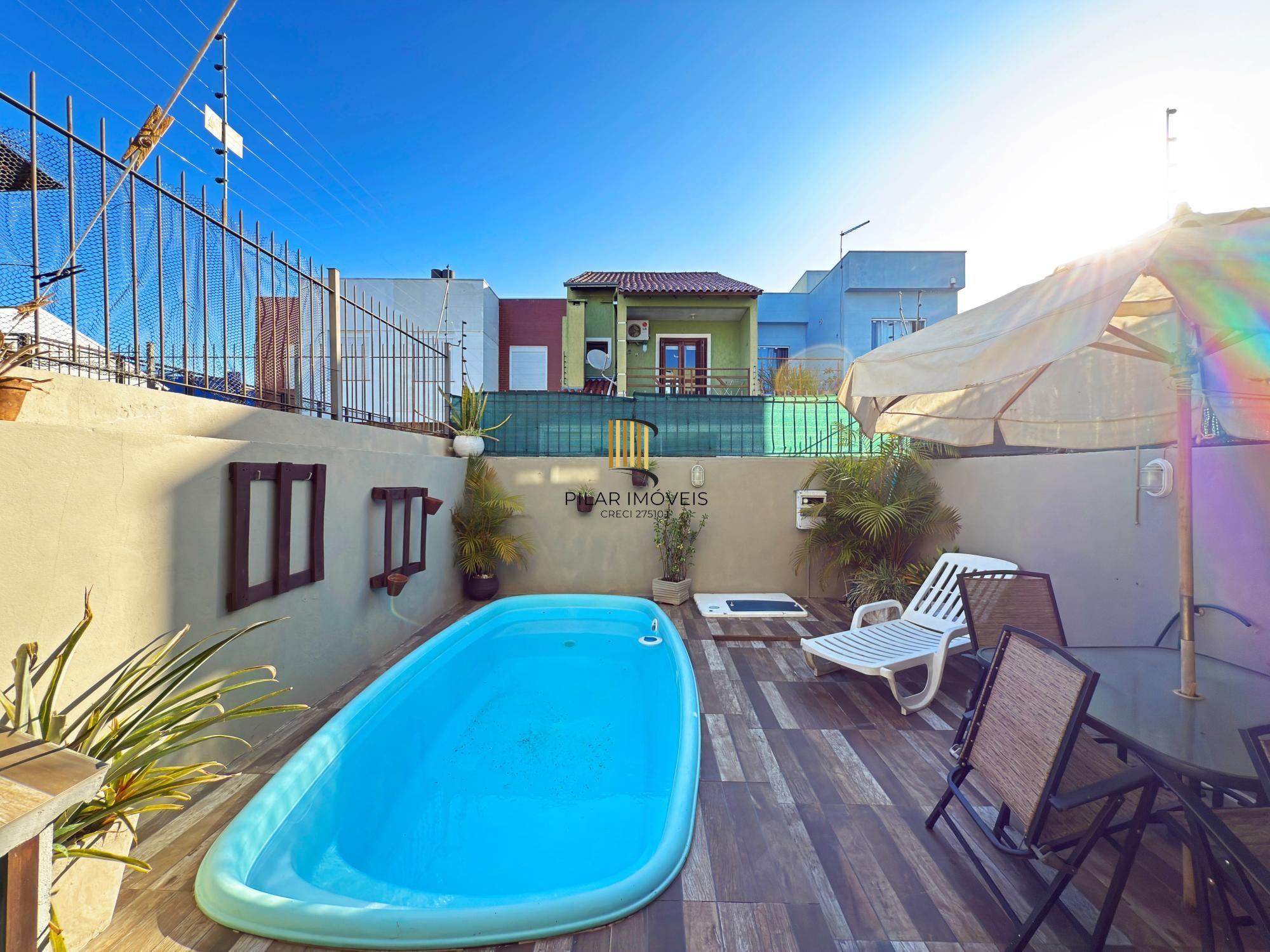 Casa para Venda - 138m², 3 dormitórios, sendo 1 suites, 2 vagas - Hípica