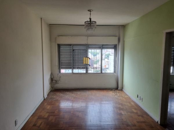 Apartamento em Porto Alegre, no bairro Centro Histórico, com 1 dormitório(s), e 1 banheiros, à venda.