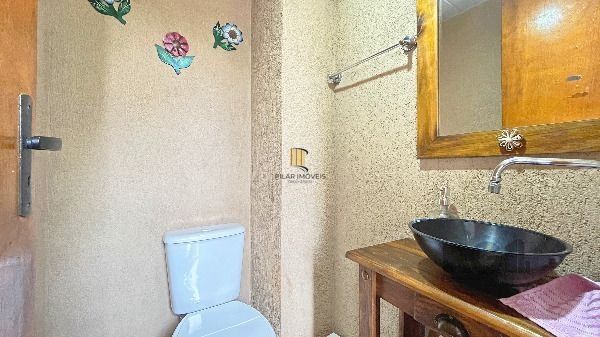 Casa Condominio em Porto Alegre, no bairro Hípica, com 3 dormitório(s), e 3 banheiros, à venda.